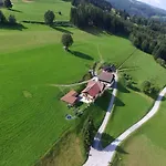 ファームステイ Waldherrhof アイヒ
